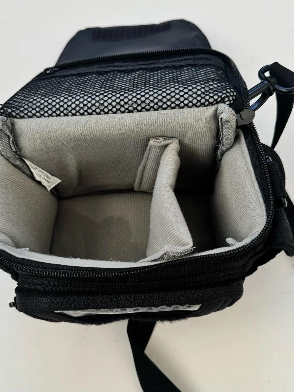 Lowepro Camera Bag Shoulder Strap Black Padded DSLR Gadget Case Compact